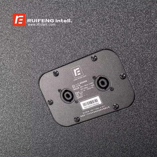 Tw235 ソーラーパネル充電屋外スピーカーサブウーファー Bt ワイヤレス超低音ポータブルスピーカー懐中電灯付き